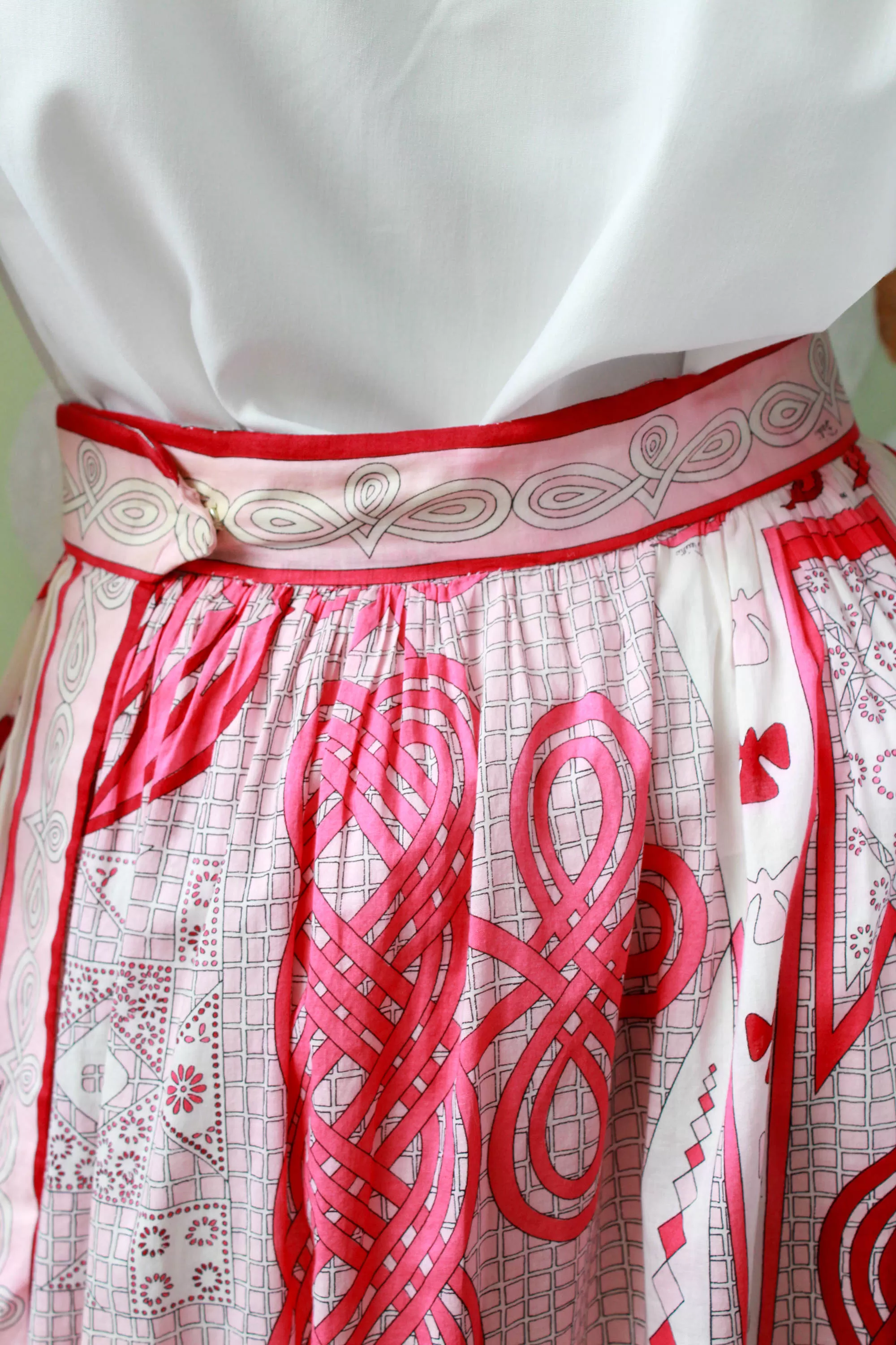 1960s Emilio Pucci Pink Printed Cotton Skirt, Small