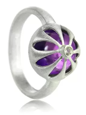 Arabesque Flower Cut Out Ring Amethyst