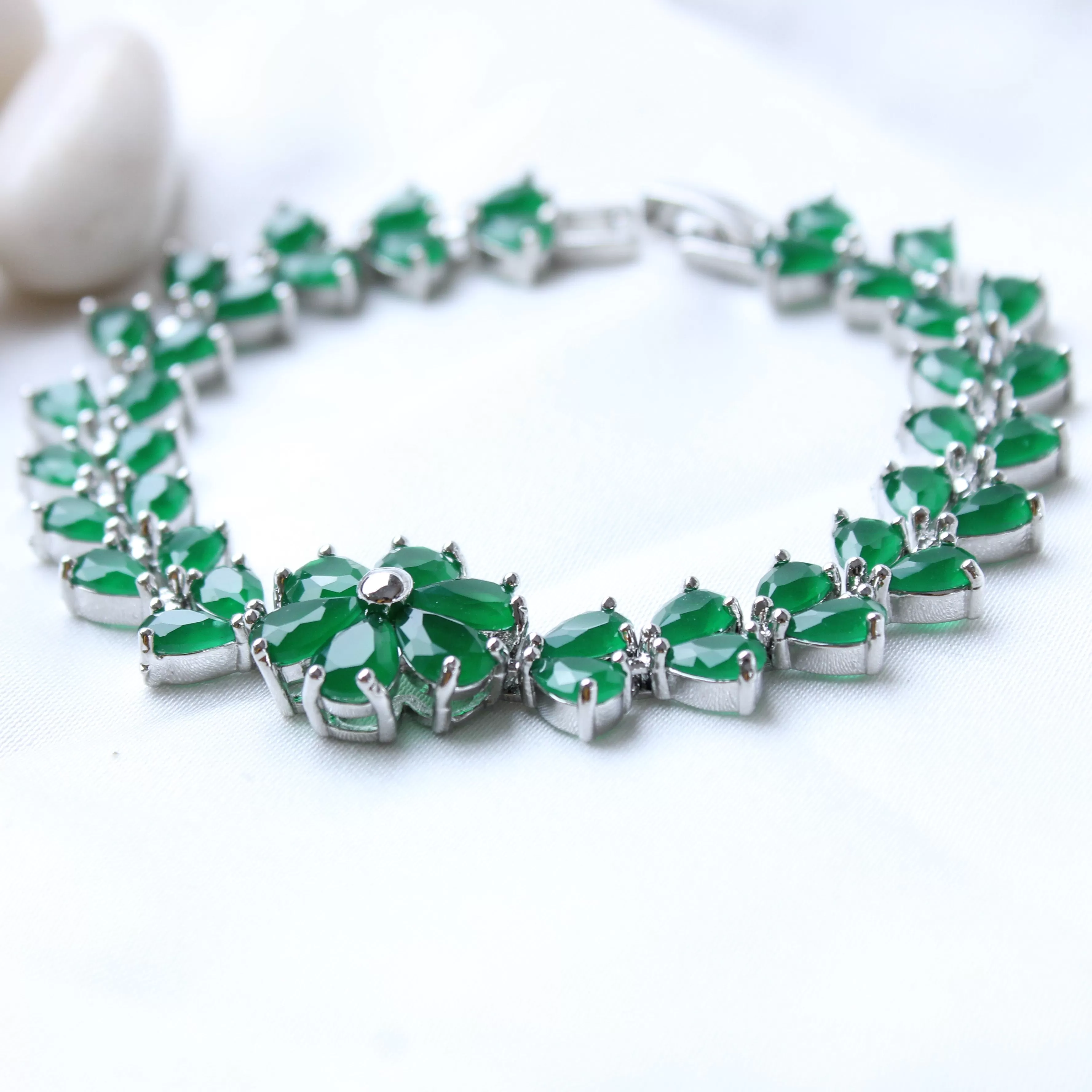 G.Silver Green Leaf Bracelet.