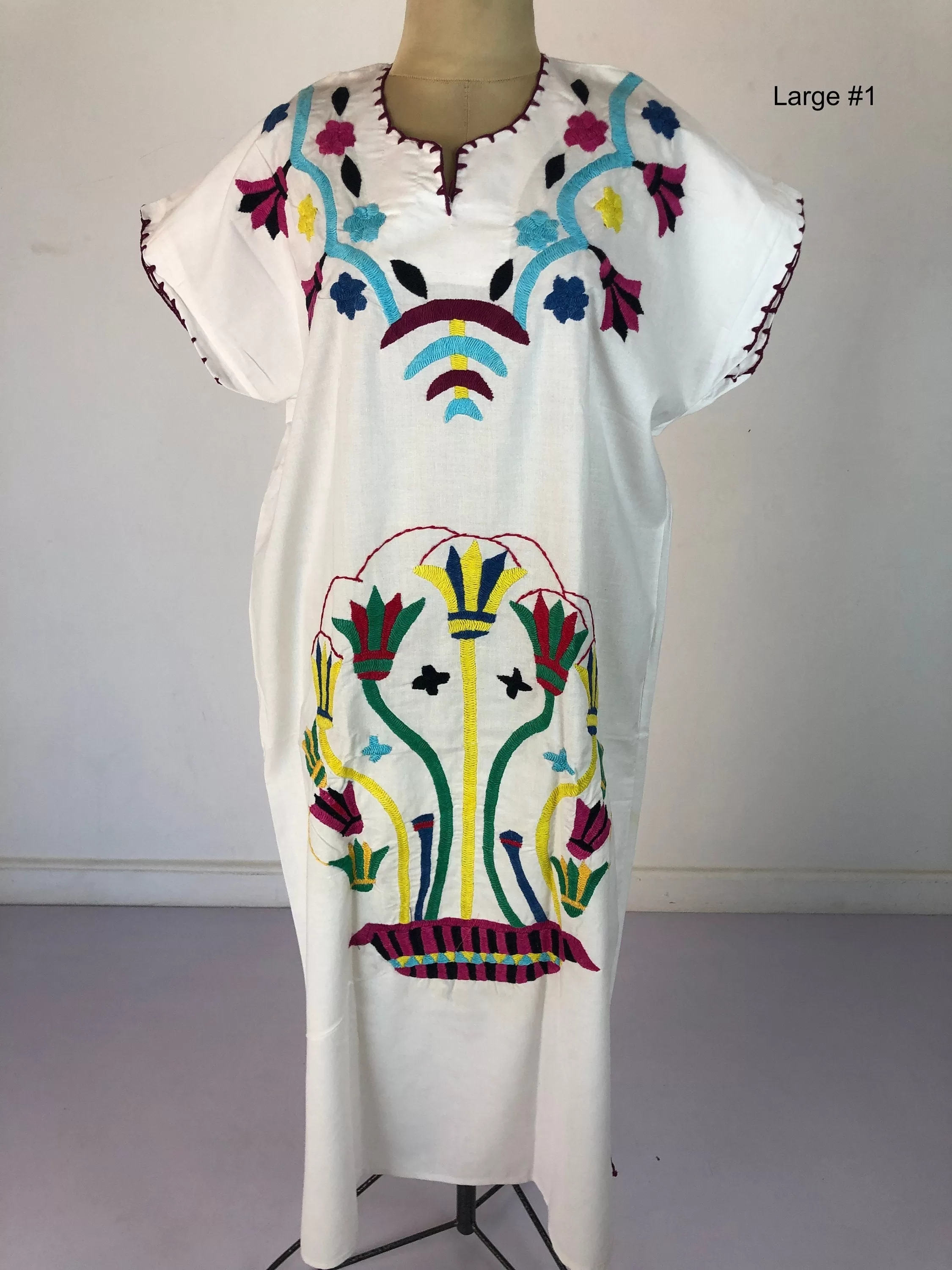 Hand embroidered white caftan, vacation caftan, summer caftan, Summer, beach caftan, resorts caftan,,  caftans for women, size Large