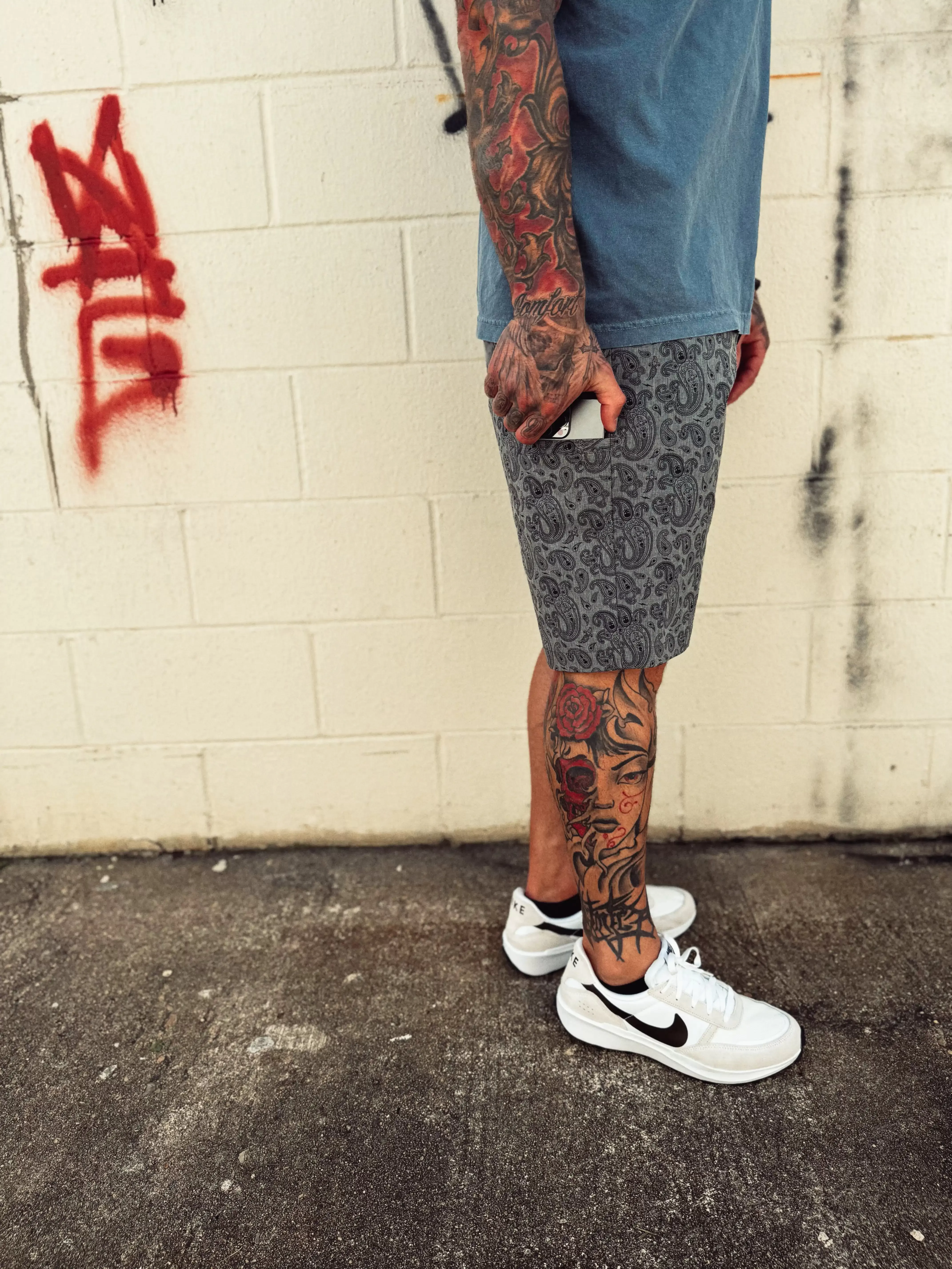 HYBRID GREY W/BLACK TDC PAISLEY SHORTS