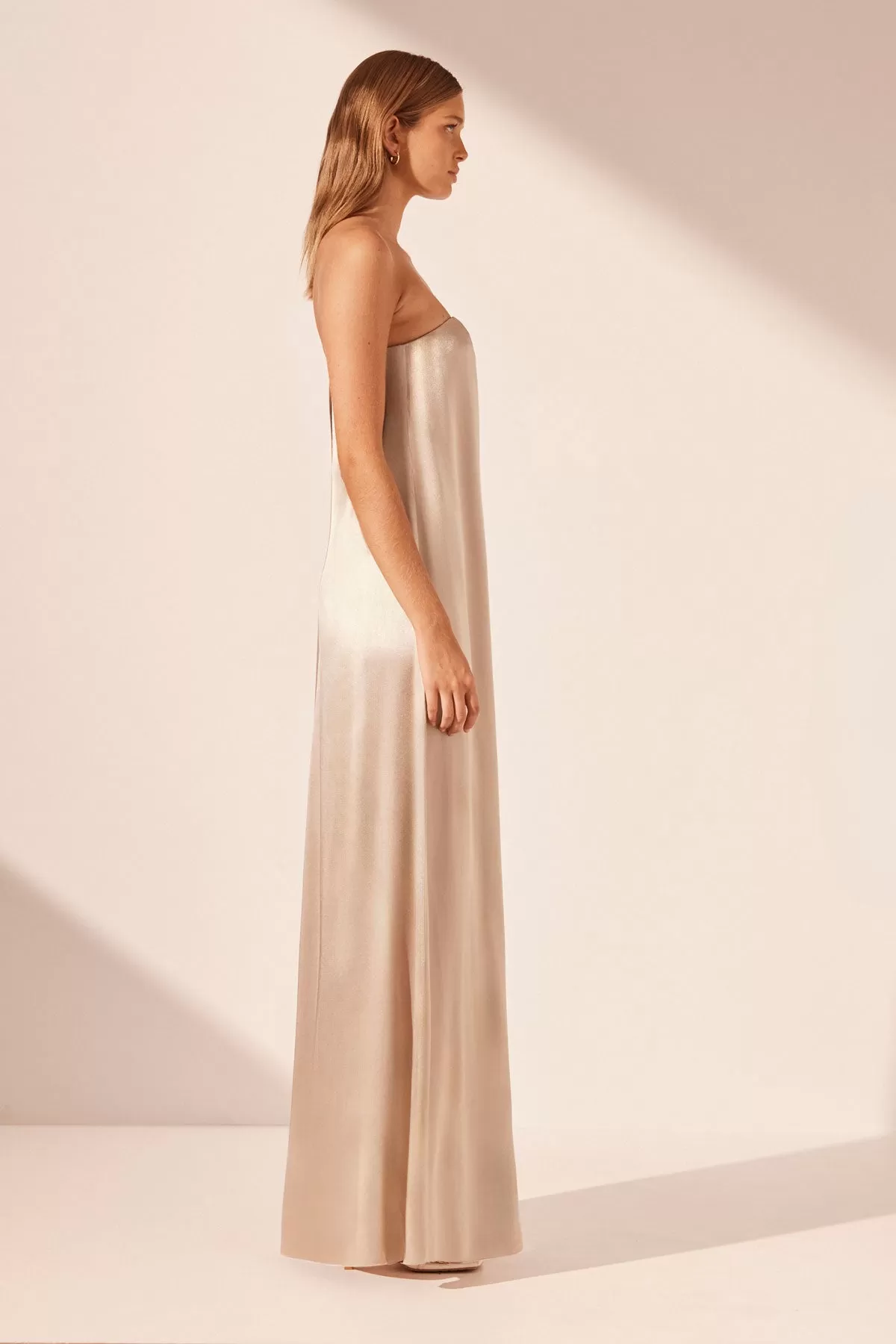 LA LUNE STRAPLESS COLUMN MAXI DRESS - GOLD