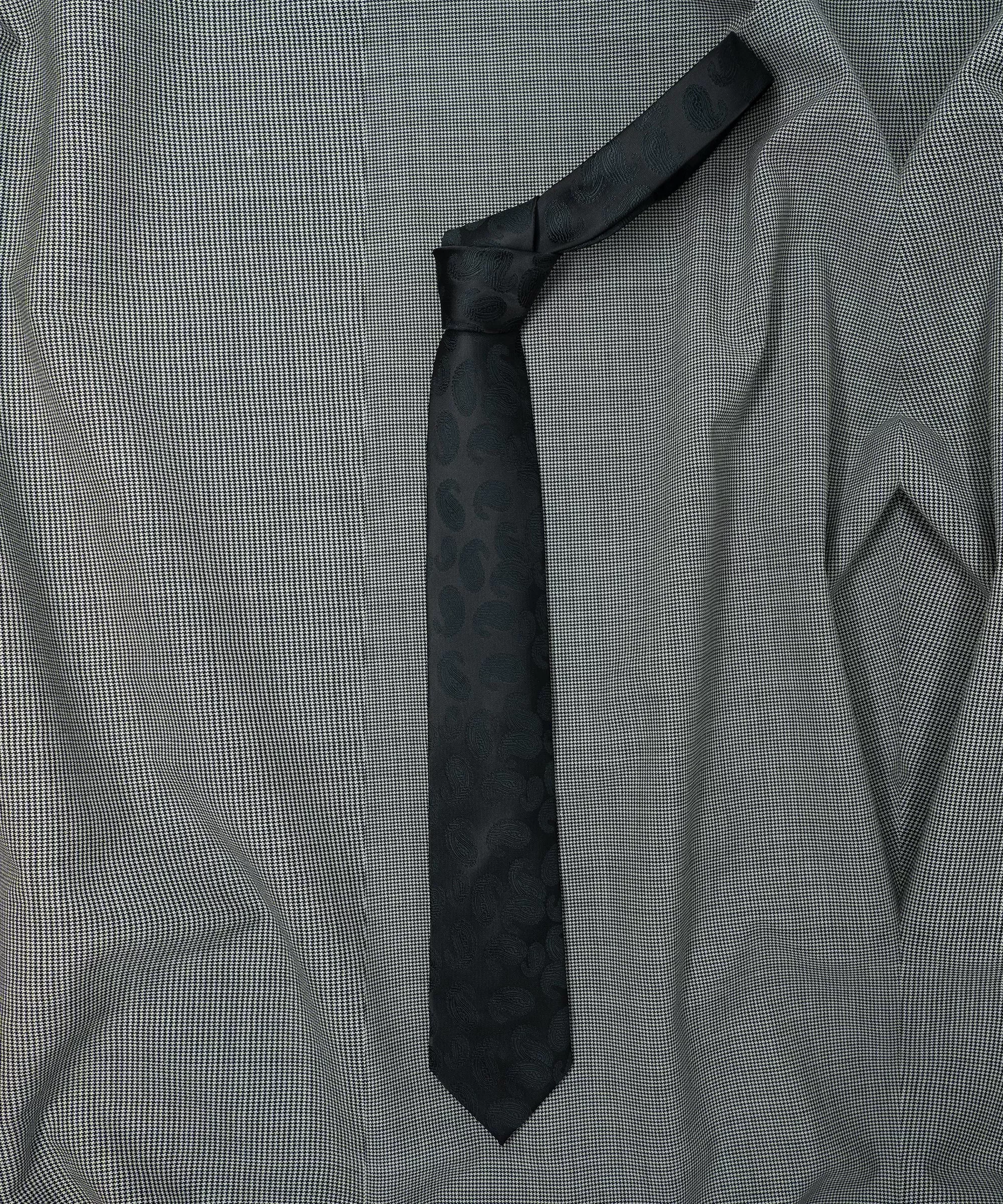 Monochrome Black Paisley Necktie