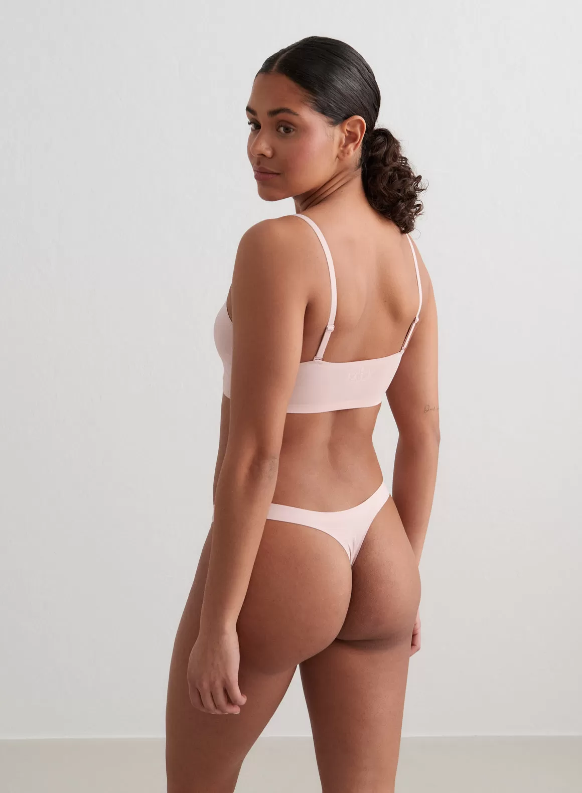 Pale Pink Invisible Thong 3-pack