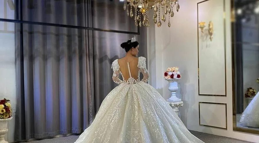 Puffy Sleeves Princess Wedding Dress