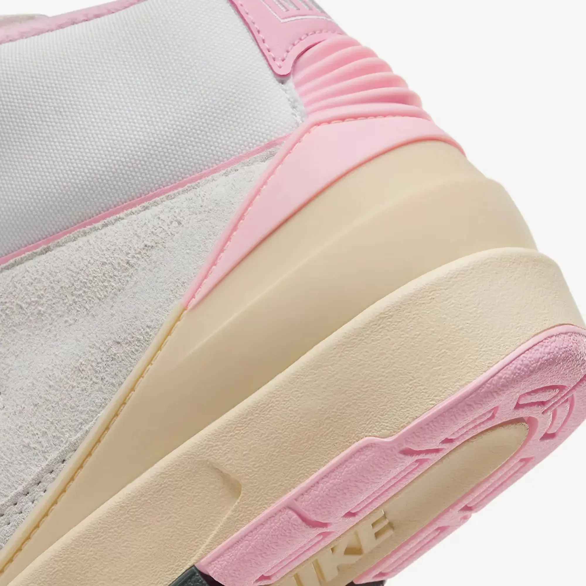 WMN'S AIR JORDAN 2 RETRO 'SUMMIT WHITE/GYM RED-MED SOFT PINK'